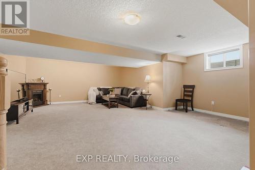 89 Andrews Drive, Mapleton, ON - Indoor