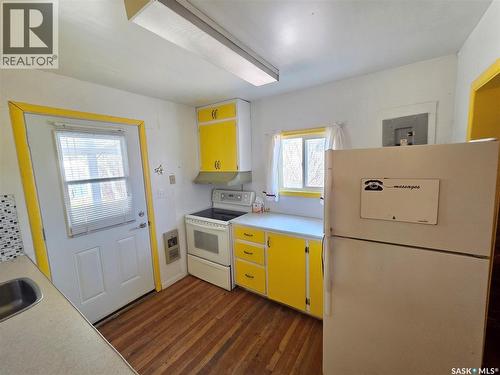 14 Echwayatanka Drive, White Bear Ir 70, SK - Indoor Photo Showing Kitchen