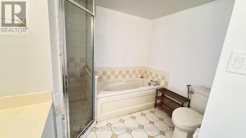 Ensuite - 2012 - 101 Subway Crescent, Toronto, ON - Indoor Photo Showing Bathroom
