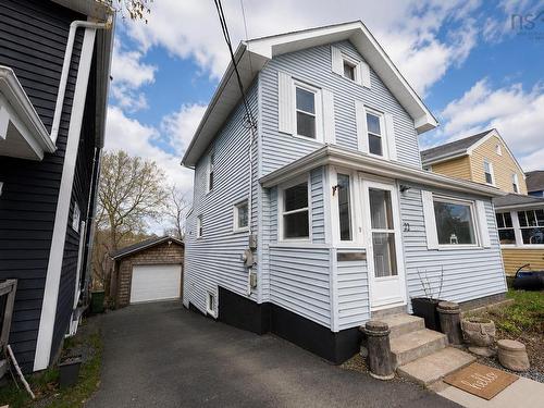 22 Rodney Road  Dartmouth, NS B2Y 3V5