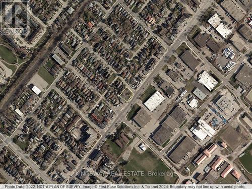 845 Lakeshore Road E, Mississauga, ON 