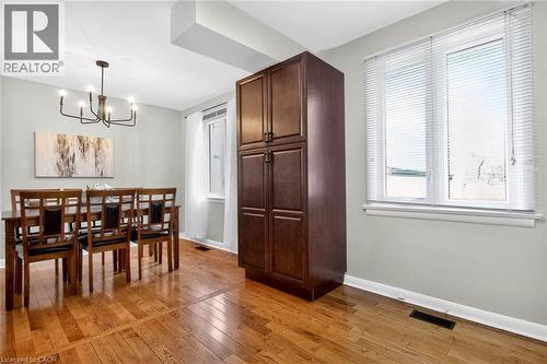 874 Francis Road, Burlington, ON - Indoor