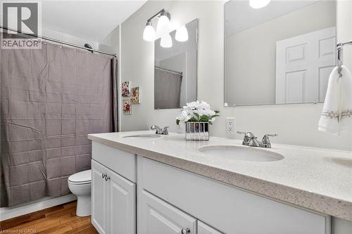 874 Francis Road, Burlington, ON - Indoor Photo Showing Bathroom