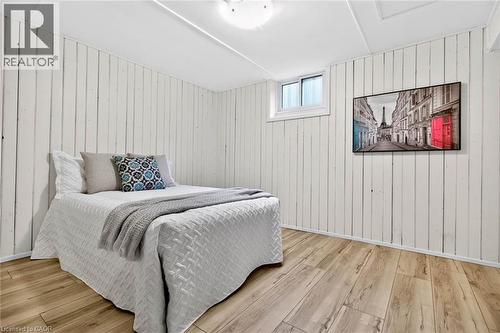 874 Francis Road, Burlington, ON - Indoor Photo Showing Bedroom