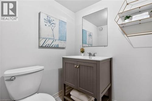 874 Francis Road, Burlington, ON - Indoor Photo Showing Bathroom