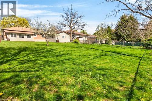 874 Francis Road, Burlington, ON - Outdoor