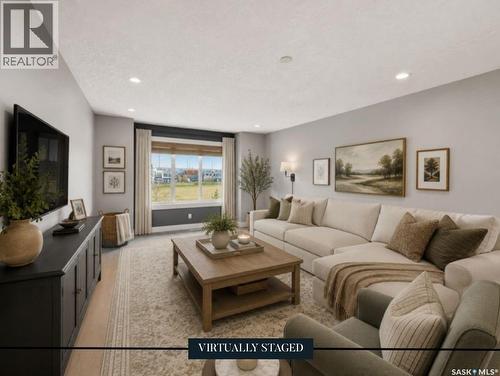 637 Douglas Drive, Swift Current, SK - Indoor Photo Showing Living Room