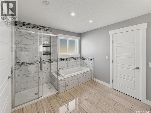 637 Douglas Drive, Swift Current, SK - Indoor Photo Showing Bathroom