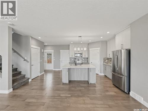 637 Douglas Drive, Swift Current, SK - Indoor Photo Showing Kitchen