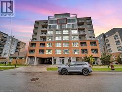 321 SPRUCE Street Unit# 608 Waterloo, ON N2L 0G4