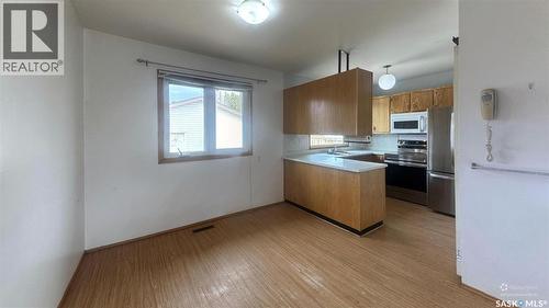 3918 Centennial Drive, Saskatoon, SK - Indoor Photo Showing Kitchen