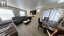 415 Coad Manor, Saskatoon, SK  - Indoor Photo Showing Living Room 