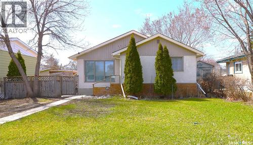 674 Robinson STREET  Regina, SK S4T 2L8