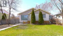 674 Robinson STREET  Regina, SK S4T 2L8
