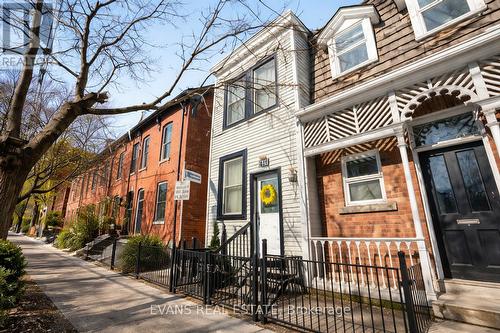 448 GERRARD STREET E  Toronto, ON M5A 2H2