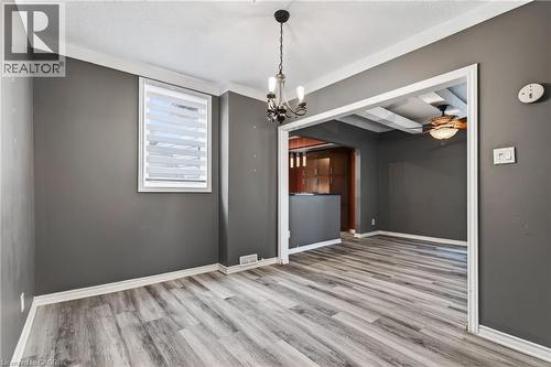14 Cambridge Avenue, Hamilton, ON - Indoor Photo Showing Other Room