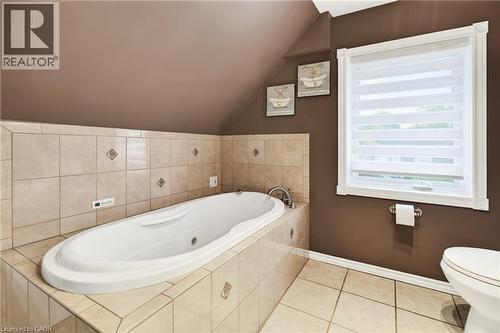 14 Cambridge Avenue, Hamilton, ON - Indoor Photo Showing Bathroom