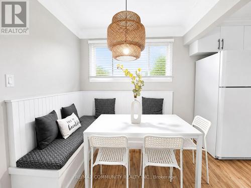 386 Whitney Avenue, Hamilton, ON - Indoor Photo Showing Dining Room