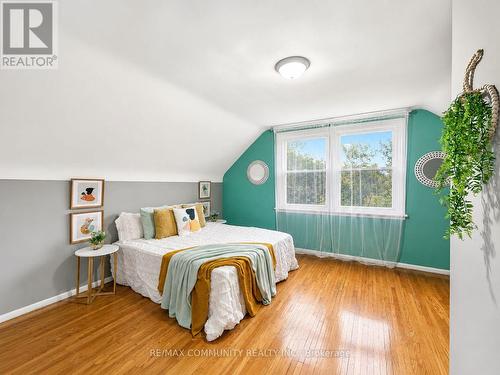 386 Whitney Avenue, Hamilton, ON - Indoor Photo Showing Bedroom