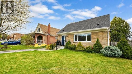 386 Whitney Avenue, Hamilton, ON - Outdoor