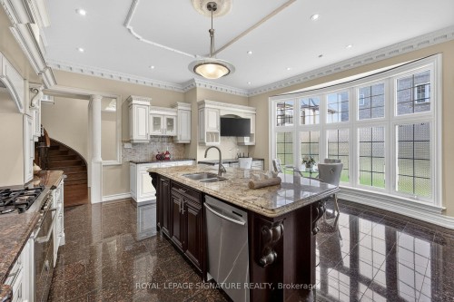 26 Alai Circle, Markham, ON - Indoor Photo Showing Kitchen With Double Sink With Upgraded Kitchen