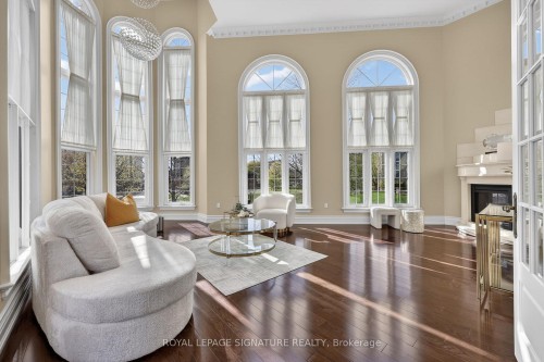 26 Alai Circle, Markham, ON - Indoor Photo Showing Living Room With Fireplace