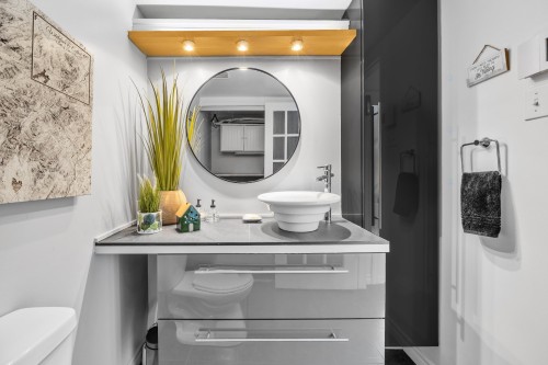 Salle d'eau - 1960 Rue Du Skieur, Sainte-Adèle, QC - Indoor Photo Showing Bathroom