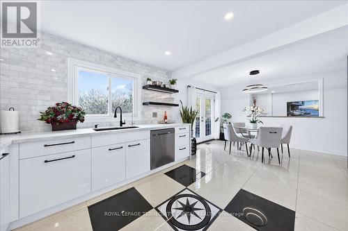 8 Marchwood Crescent, Richmond Hill, ON - Indoor
