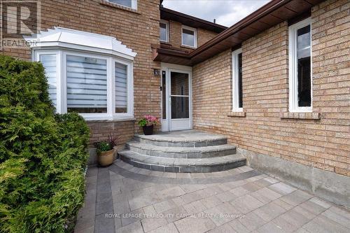 8 Marchwood Crescent, Richmond Hill, ON - Outdoor With Exterior