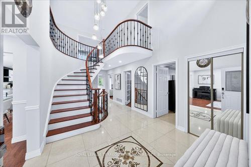 8 Marchwood Crescent, Richmond Hill, ON - Indoor Photo Showing Other Room