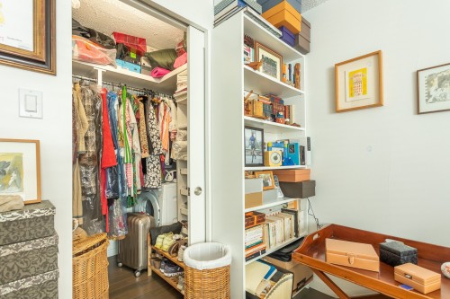 Penderie (Walk-in) - 806-3470 Rue Simpson, Montréal (Ville-Marie), QC - Indoor