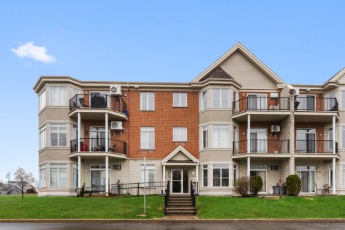 207-2615 Av. de la Gare  Mascouche, QC J7K 0M6
