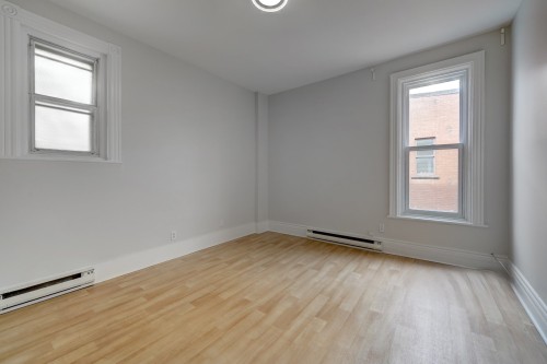 Bureau - 753 Av. Du Mont-Royal E., Montréal (Le Plateau-Mont-Royal), QC - Indoor Photo Showing Other Room