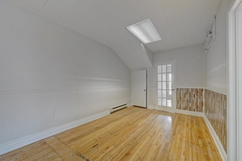 Hall d'entrée/Vestibule - 753 Av. Du Mont-Royal E., Montréal (Le Plateau-Mont-Royal), QC - Indoor Photo Showing Other Room
