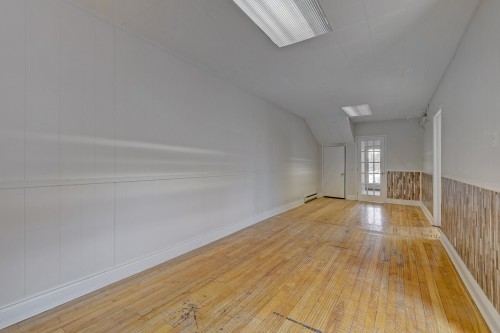 Bureau - 753 Av. Du Mont-Royal E., Montréal (Le Plateau-Mont-Royal), QC - Indoor Photo Showing Other Room
