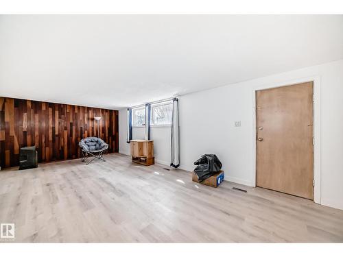 12825 102 St Nw, Edmonton, AB - Indoor Photo Showing Other Room