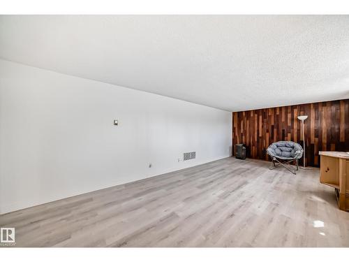 12825 102 St Nw, Edmonton, AB - Indoor Photo Showing Other Room