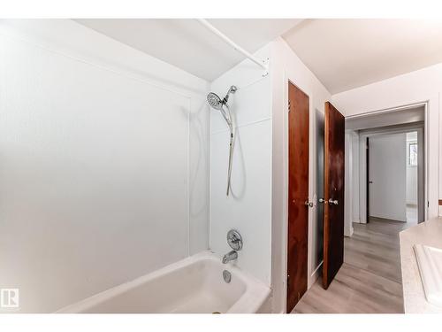 12825 102 St Nw, Edmonton, AB - Indoor Photo Showing Bathroom