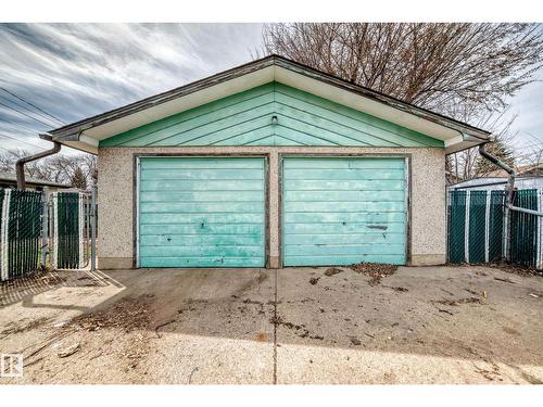 12825 102 St Nw, Edmonton, AB - Outdoor