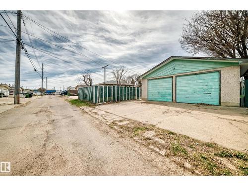 12825 102 St Nw, Edmonton, AB - Outdoor