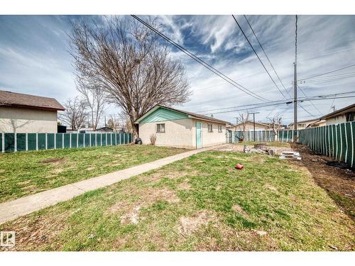 12825 102 St Nw, Edmonton, AB - Outdoor