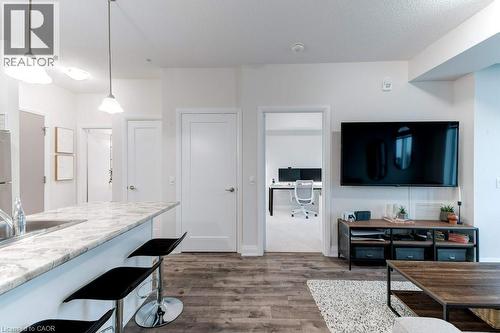 16 Concord Place Unit# 123, Grimsby, ON - Indoor