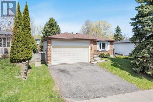 308 CHRISTINE DRIVE  Midland, ON L4R 5A4