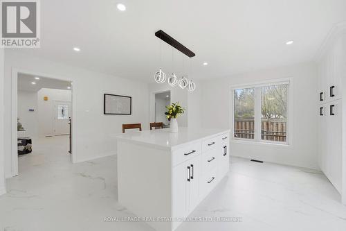 2531 Morrison Avenue, Mississauga, ON - Indoor Photo Showing Other Room
