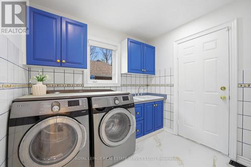 2531 Morrison Avenue, Mississauga, ON - Indoor Photo Showing Laundry Room