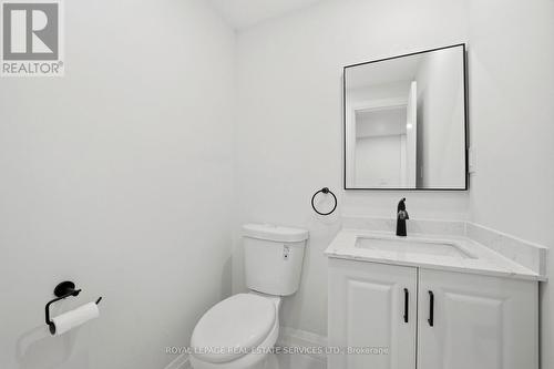 2531 Morrison Avenue, Mississauga, ON - Indoor Photo Showing Bathroom