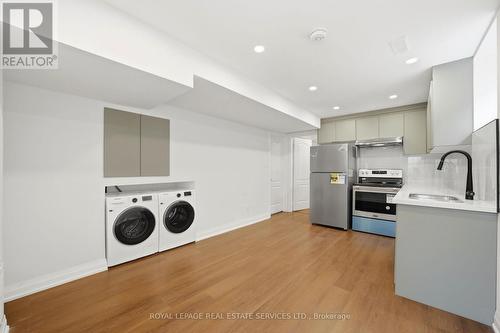 2531 Morrison Avenue, Mississauga, ON - Indoor Photo Showing Laundry Room