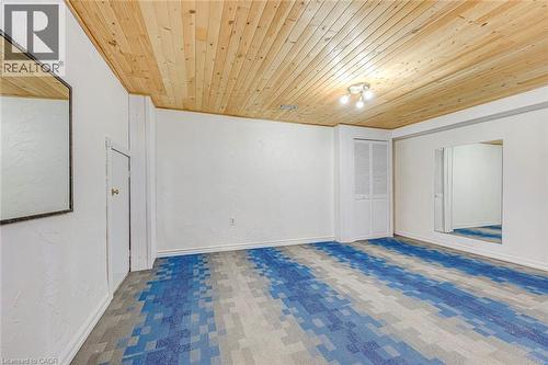 43 Niska Drive, Waterdown, ON - Indoor Photo Showing Other Room