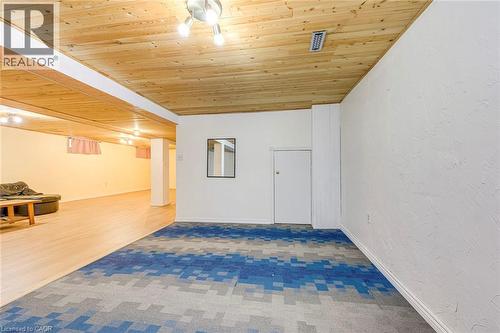 43 Niska Drive, Waterdown, ON - Indoor