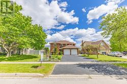 1236 FLEET STREET  Mississauga, ON L5H 3P5
